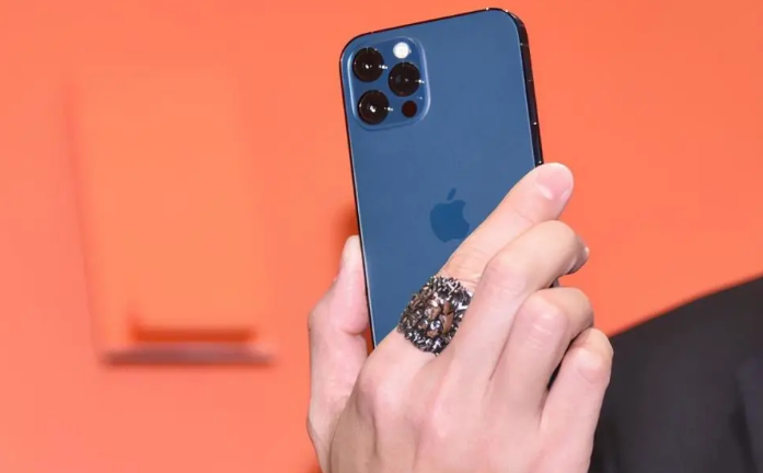 贞丰苹果手机维修分享iPhone12系列重启方法教程 